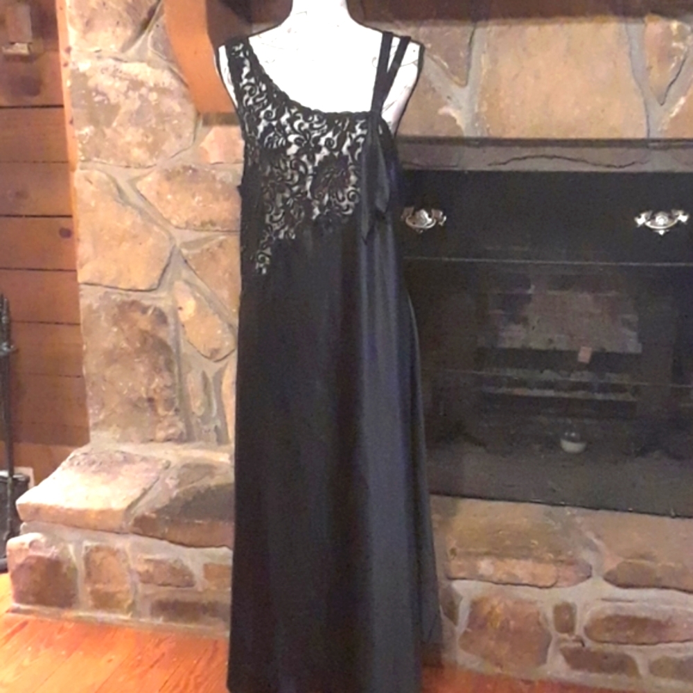 Vintage Victoria's Secret nightgown